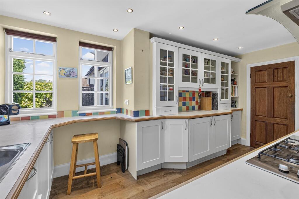 House in Sutton Coldfield, Maney - View 5