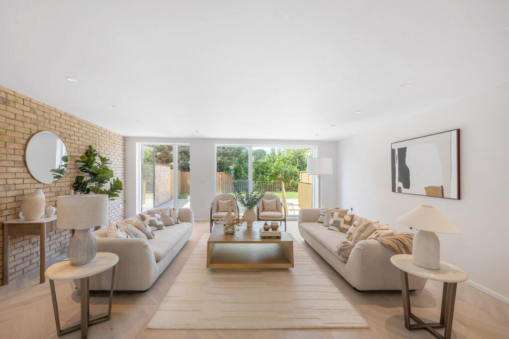 House in London - View 3
