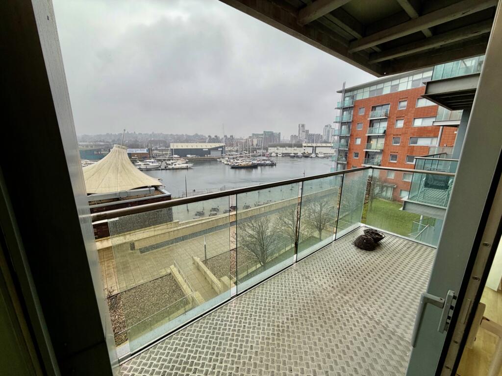 Main image of property: 3 Anchor Street, Ipswich Waterfront