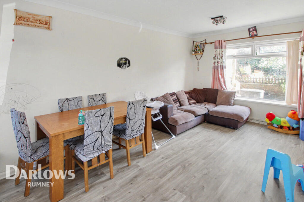 Llanrumney Avenue, Cardiff photo 2