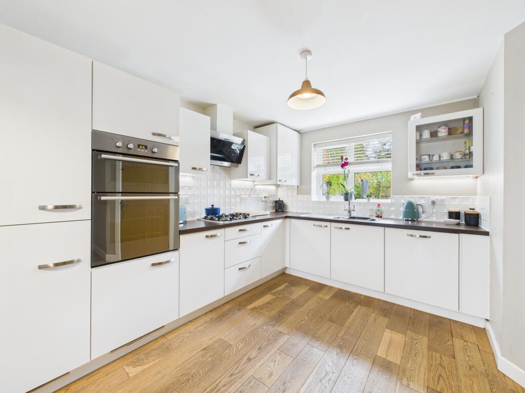 House in Northampton - View 3