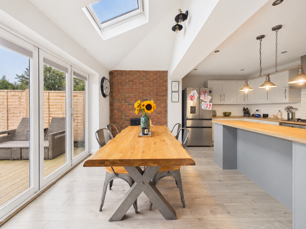 House in Gloucester - View 4