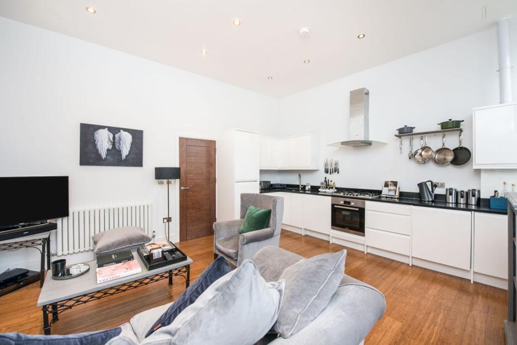 Apartment in London - View 4