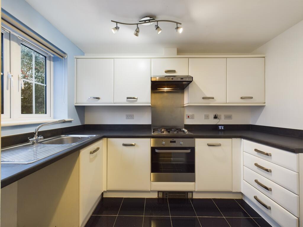 House in Portsmouth - View 2