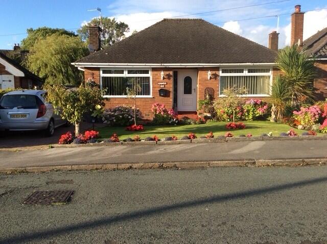 Main image of property: Capesthorne Road, High Lane