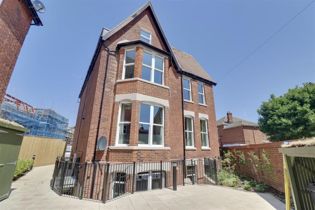 Main image of property: Grove Road South, Southsea