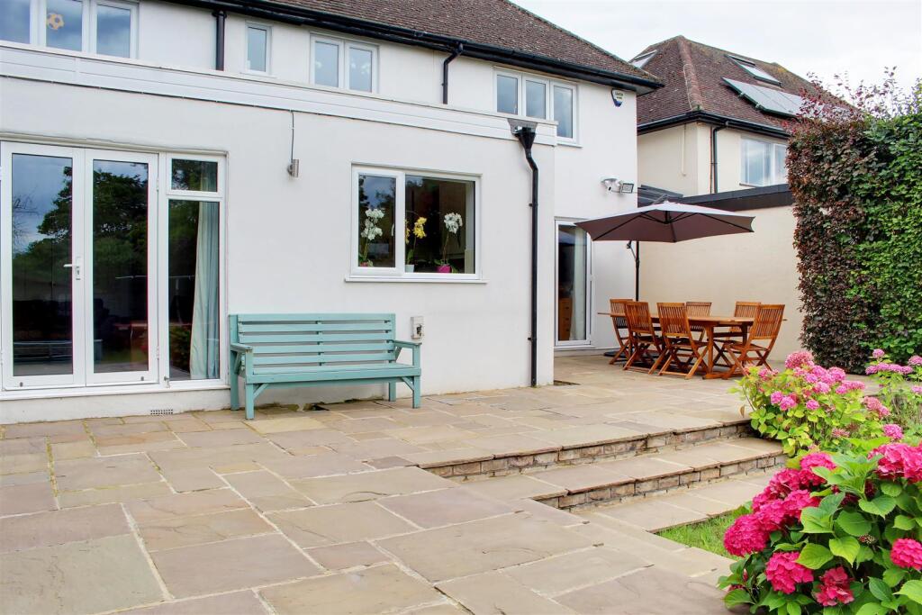 Additional image 22 of Bradmore Way, Brookmans Park