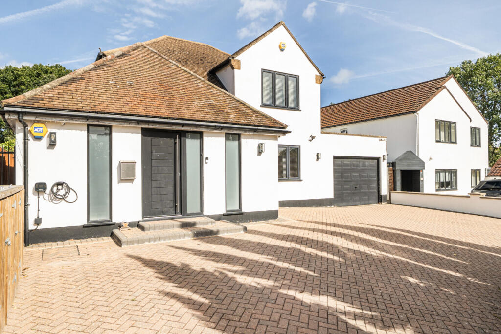 Kevington Drive, Chislehurst, BR7 photo 3