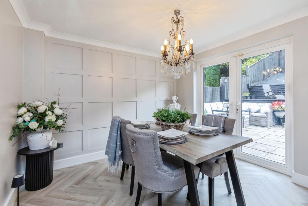 House in Rochester, Frindsbury Extra - More