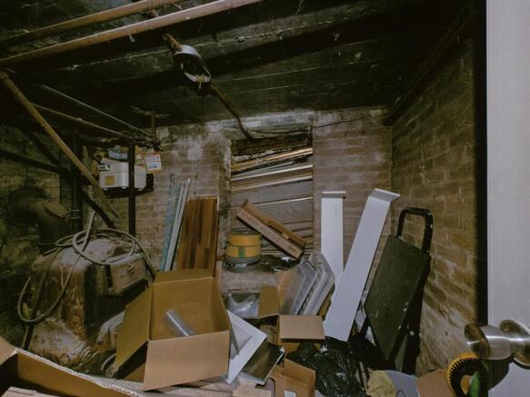 CAM04237G0-PR0243-STILL014.jpg