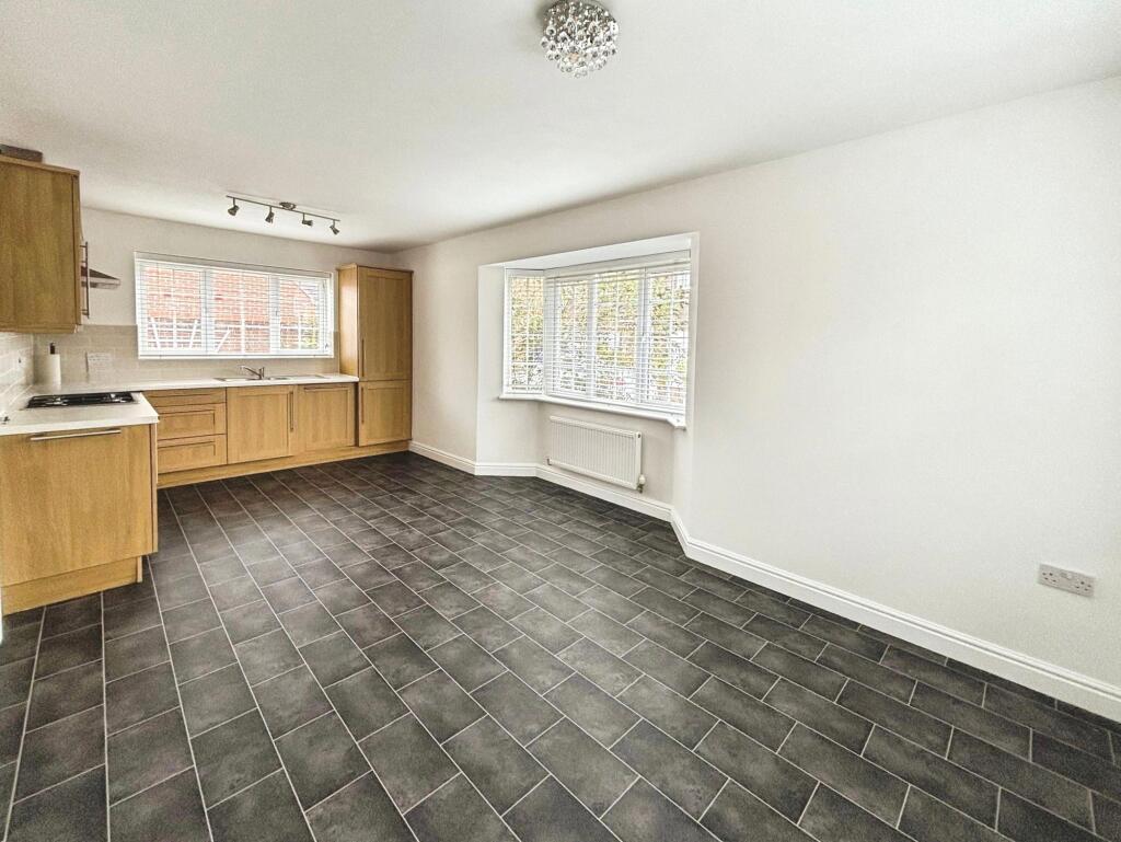 Barrow Close, Royal Wootton Bassett, SN4 photo 2