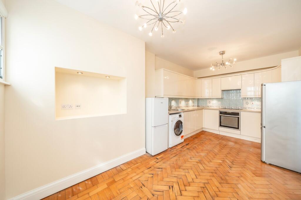Apartment in London, City of Westminster - View 5