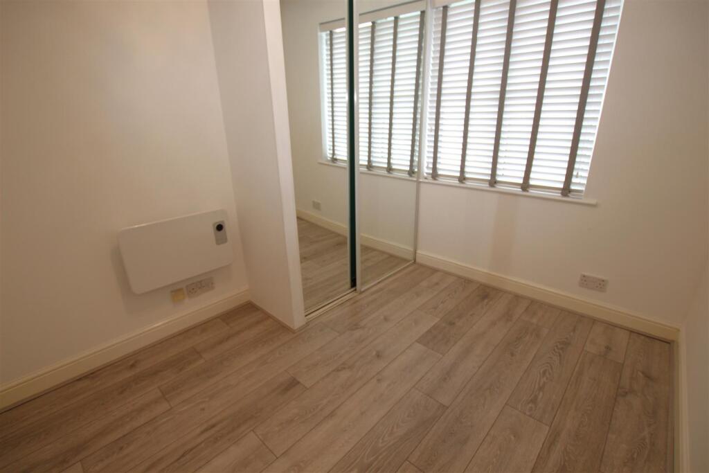 Apartment in Reading - More