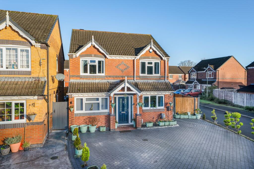 Main image of property: Lhen Close, Muxton, TF2