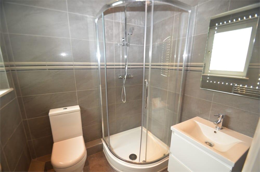 Apartment in London - View 3