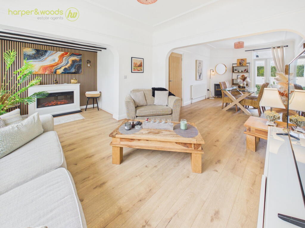 House in Wirral, Liverpool City Region - View 3