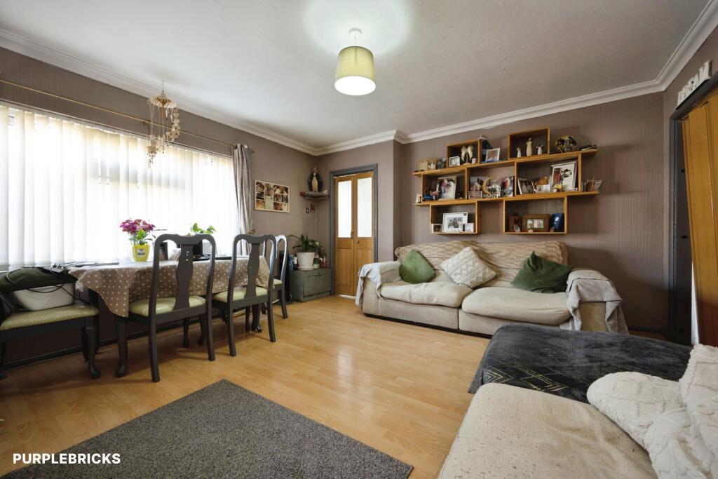 House in Luton - More