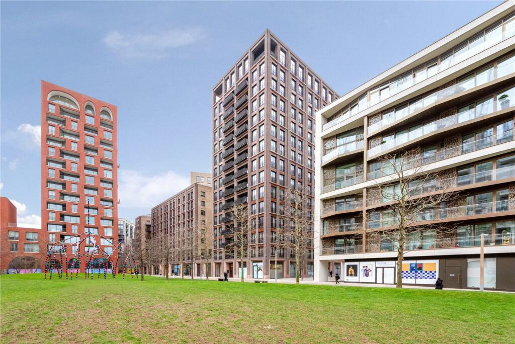 Main image of property: Fenman House, 5 Lewis Cubitt Walk, N1C