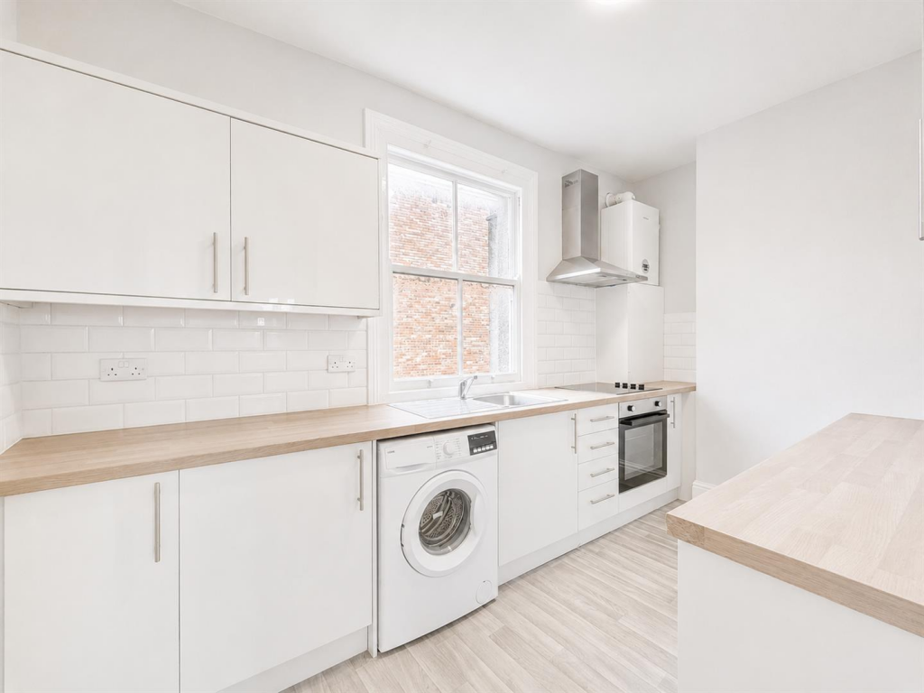 Main image of property: Upper Square, Isleworth, TW7