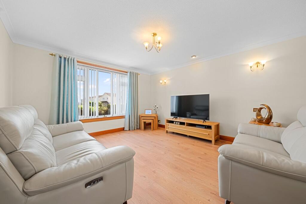 House in Bo'ness, Falkirk - More