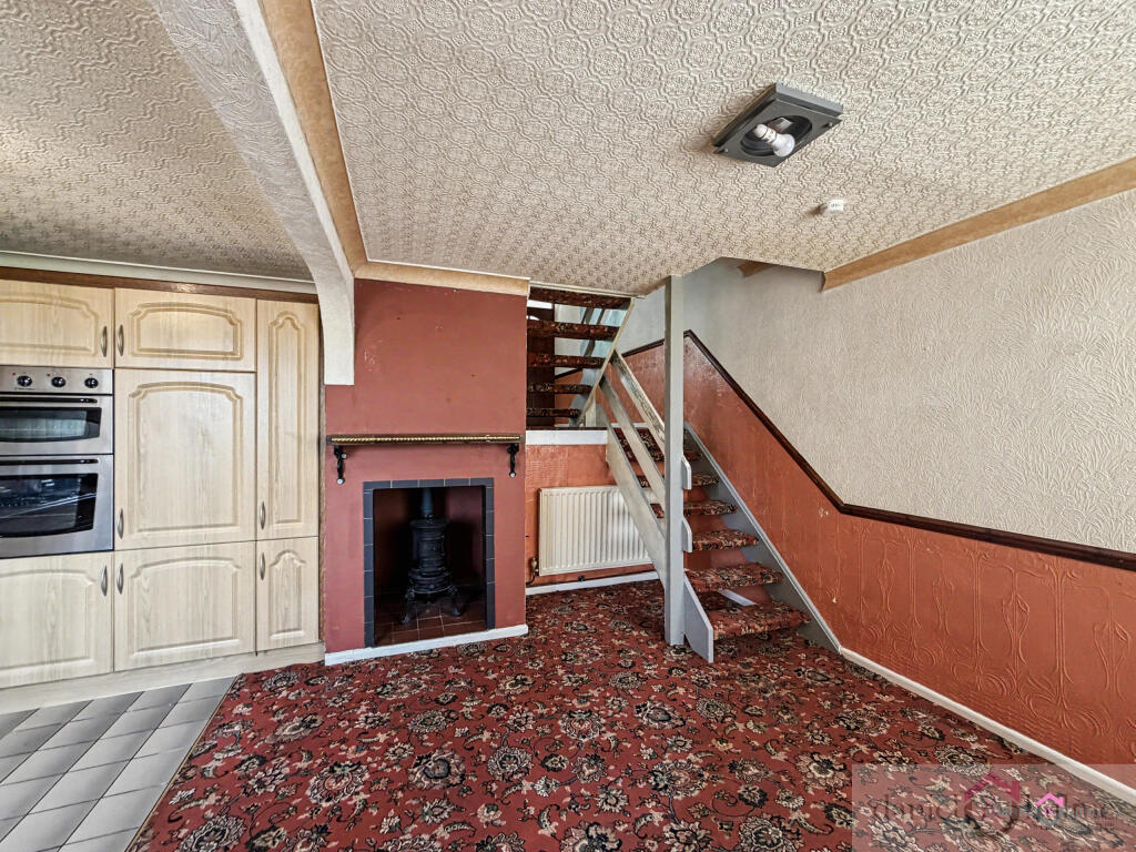 House in Staffordshire Moorlands, Leek - View 5