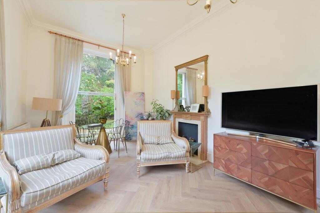 Apartment in Slough - View 4