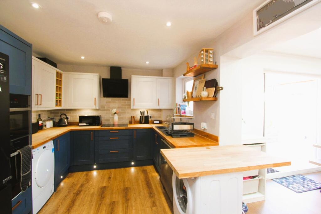 Monmouth Way, Boverton, CF61 - View 5