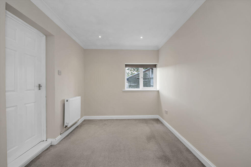 House in Ipswich - View 4