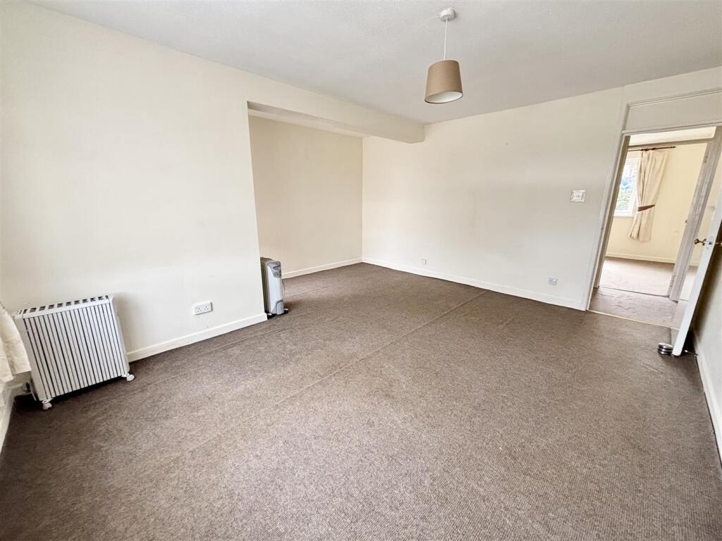 Apartment in Poole - View 2