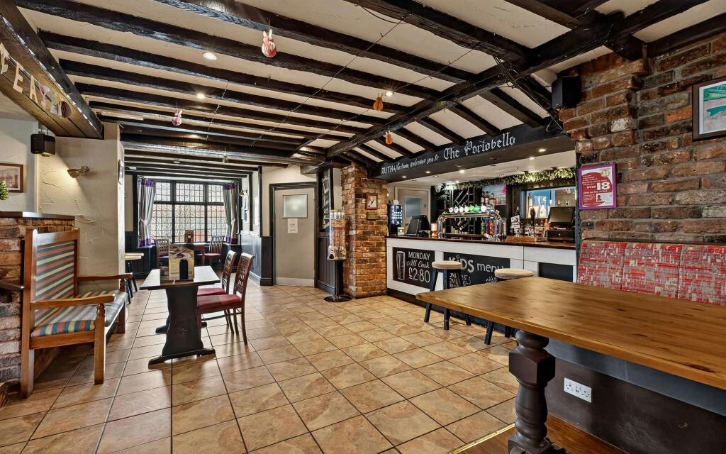 8681497-interior06-800.jpg