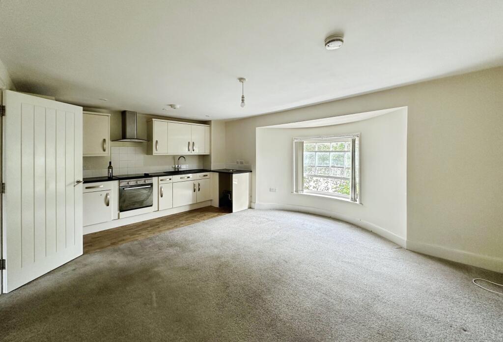 Main image of property: The Strand, Exmouth, EX8