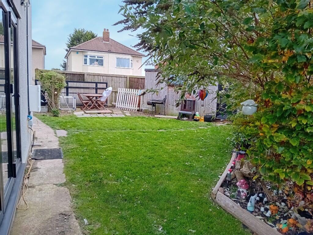 Beach Road, BS35 photo 3
