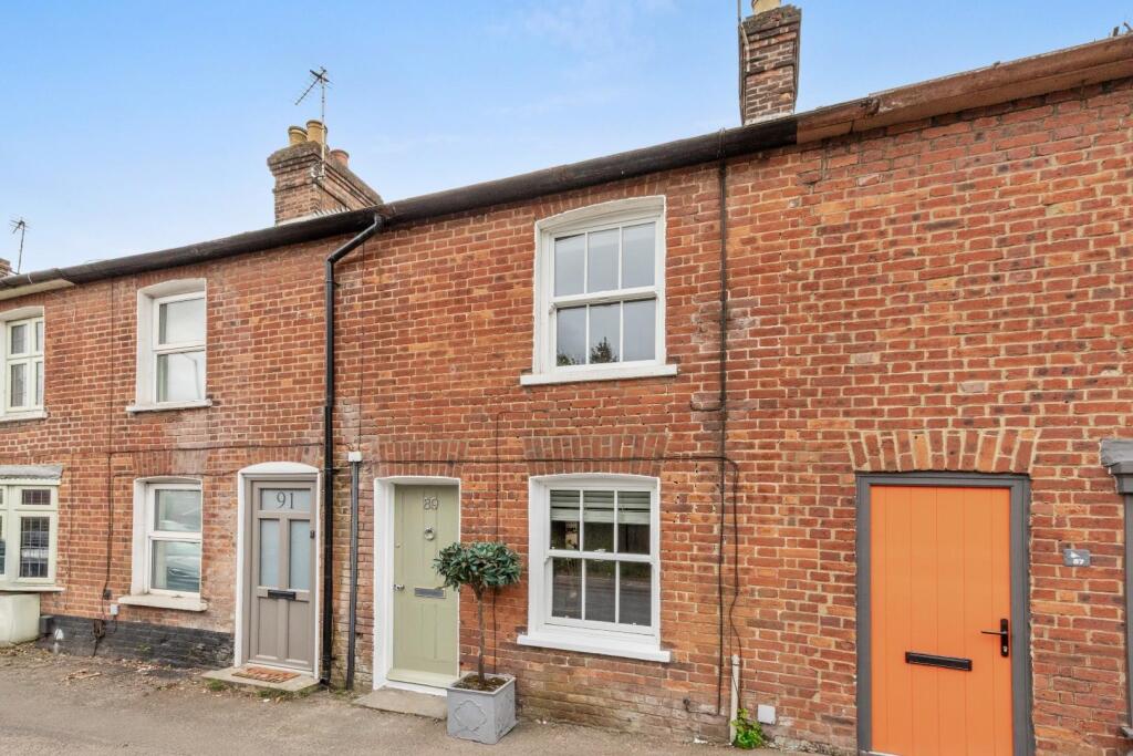 Main image of property: White Lion Road, Amersham, Buckinghamshire, HP7 9JR