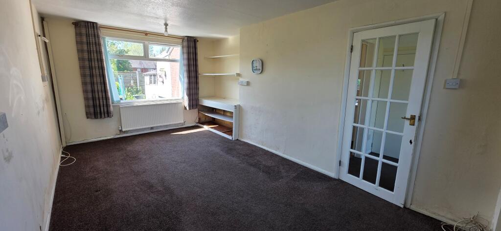 Primrose Avenue, Marple photo 2