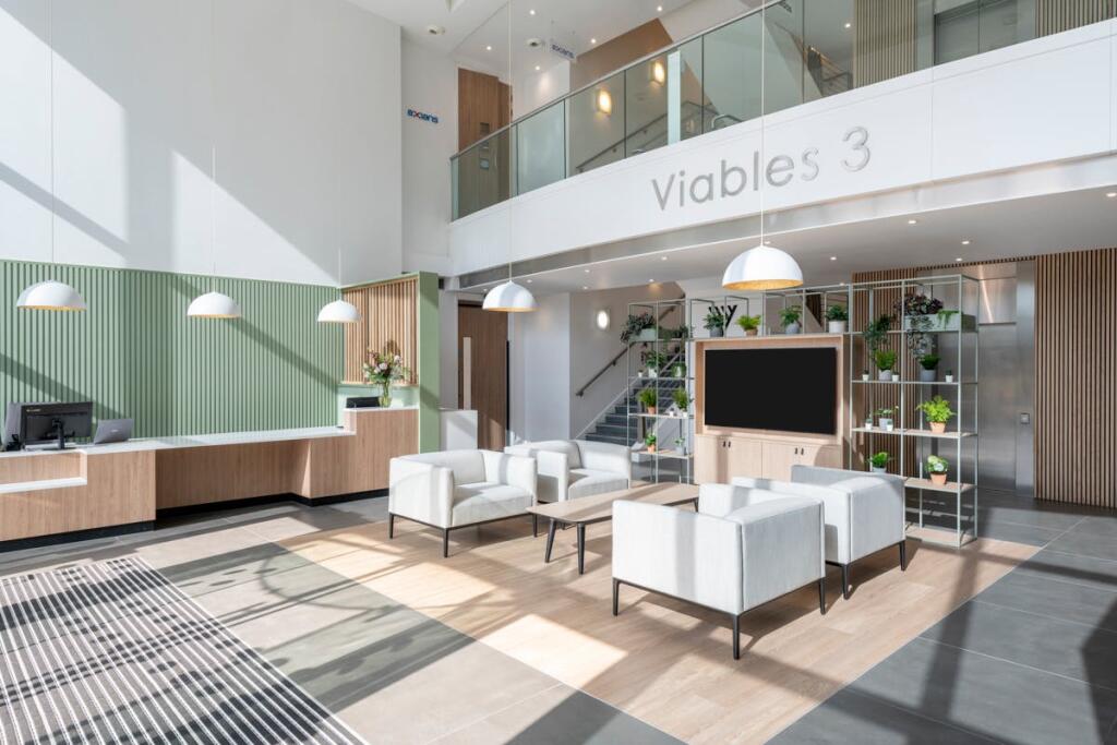 Vibe V3 Office Curator SMALL6.jpg