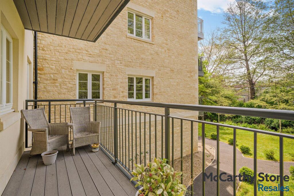 Apartment in Swainswick, Bath and North East Somerset - View 3