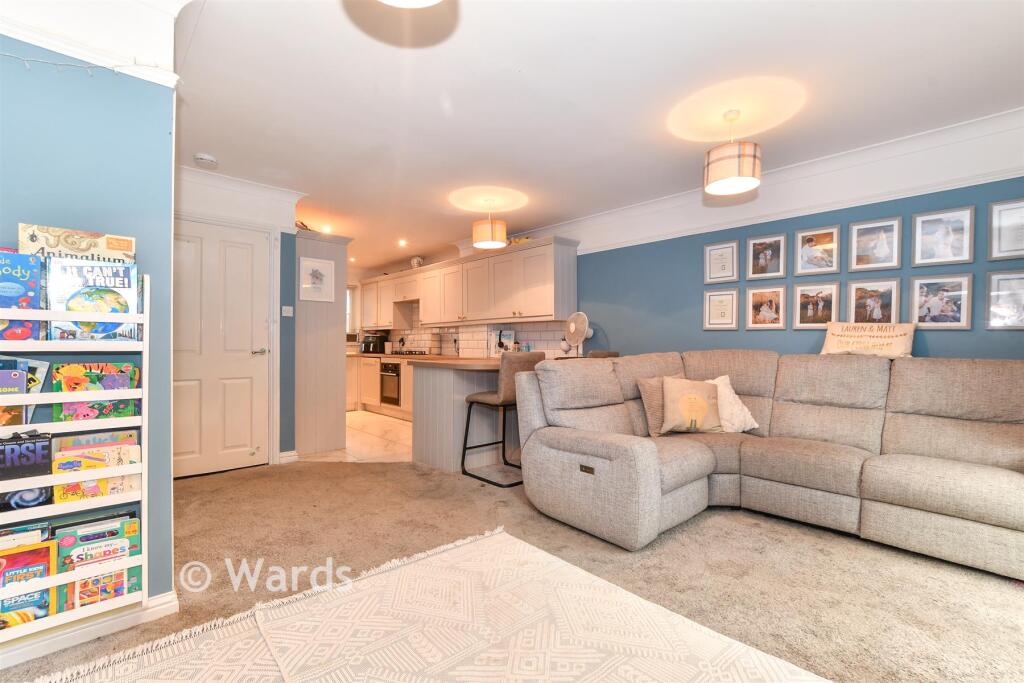 House in Swale, The Orchards, Faversham - View 4