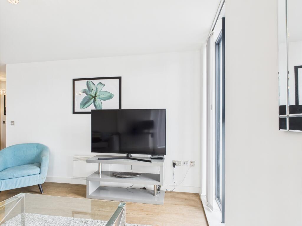 Apartment in Birmingham, West Midlands - More