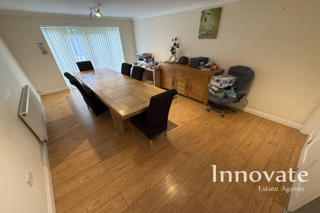 House in Sandwell, West Midlands - More