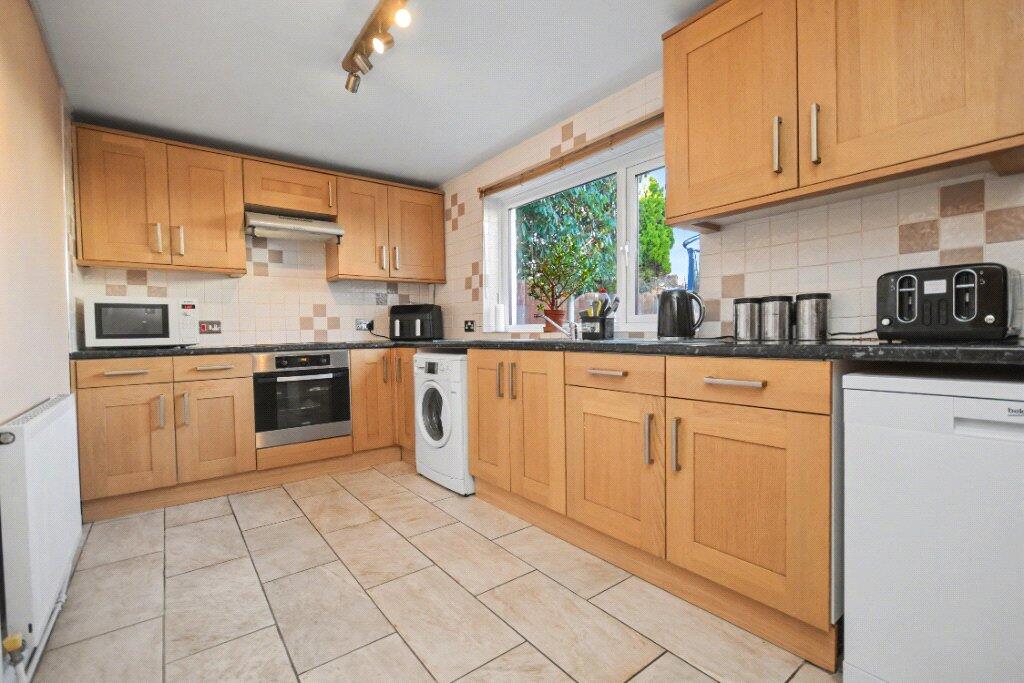 Regina Crescent, Havercroft, Wakefield, West Yorkshire photo 2