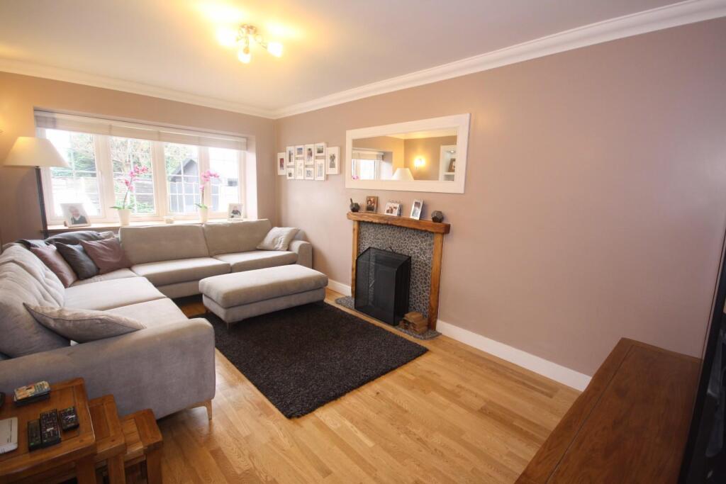 Viking Way, Pilgrims Hatch, Brentwood photo 2
