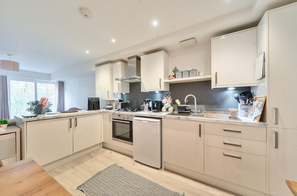 Apartment in Lewes - View 4