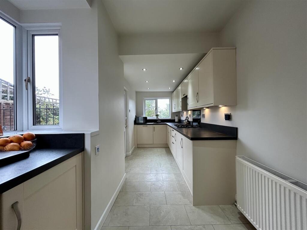 High Haden Road, Cradley Heath photo 5