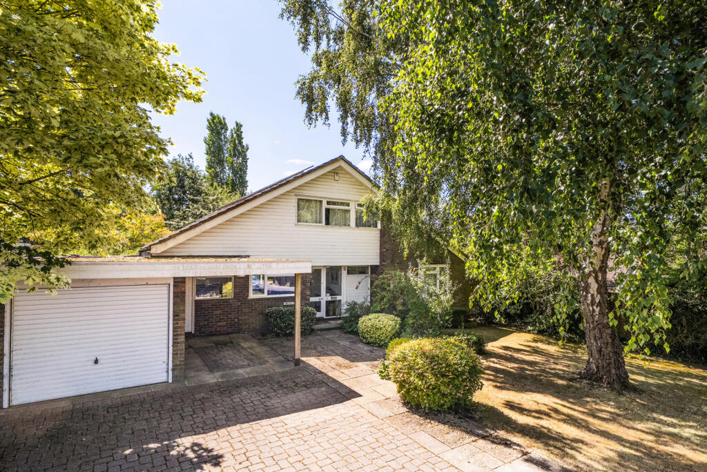 Main image of property: Elizabeth Road, Henley-on-Thames, Oxfordshire, RG9