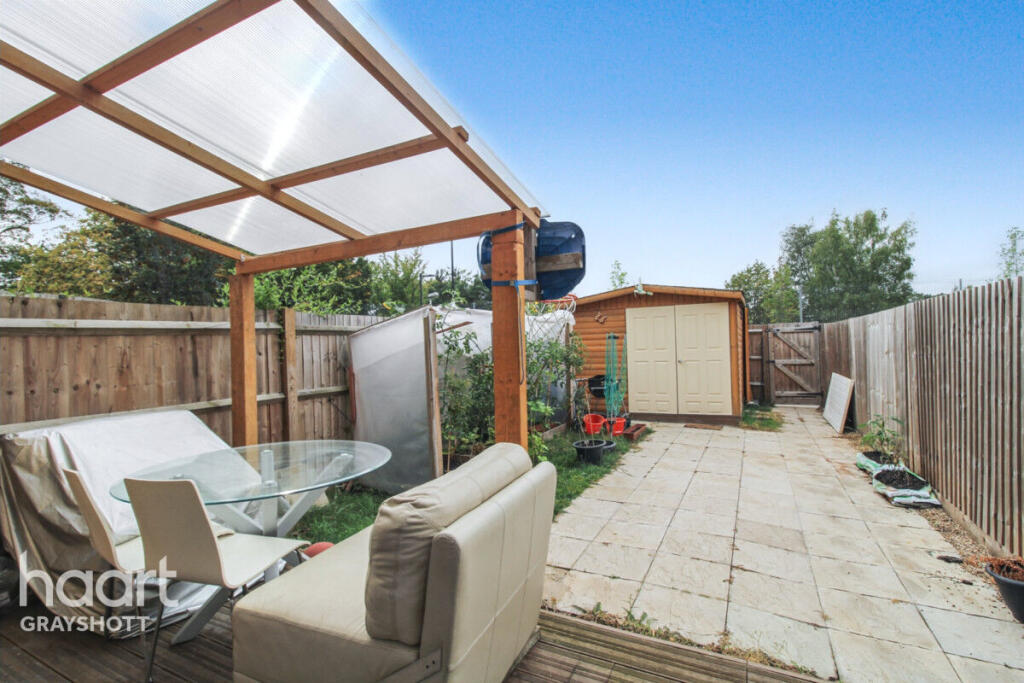 3-bed terraced on Lamerton Close, Bordon, £325,000
