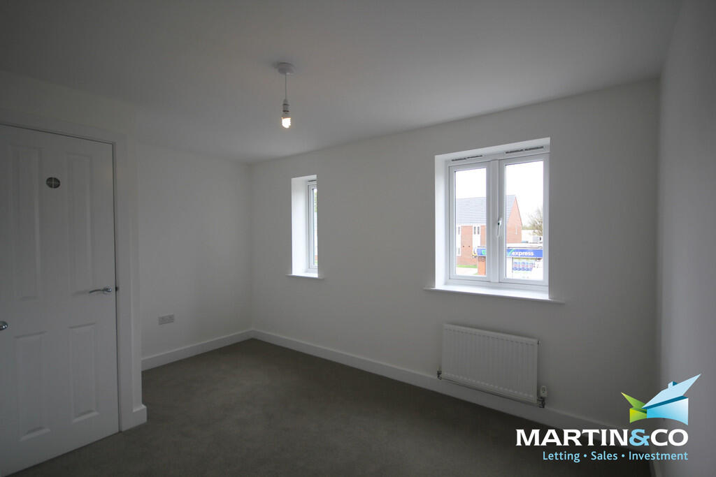 House in Sandwell, West Midlands - More