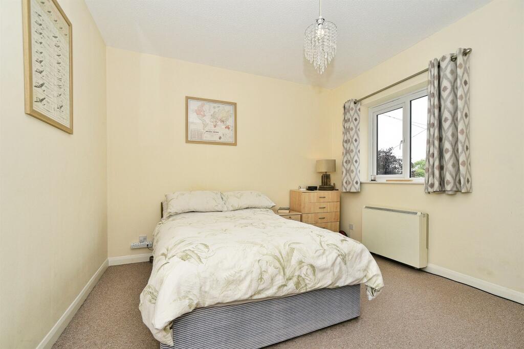 Apartment in Ludgershall, Wiltshire - View 4
