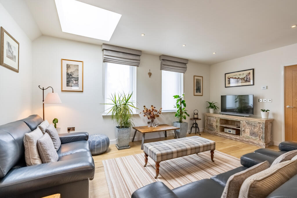 Additional image 2 of Gibbs Close, Harpenden, Hertfordshire, AL5