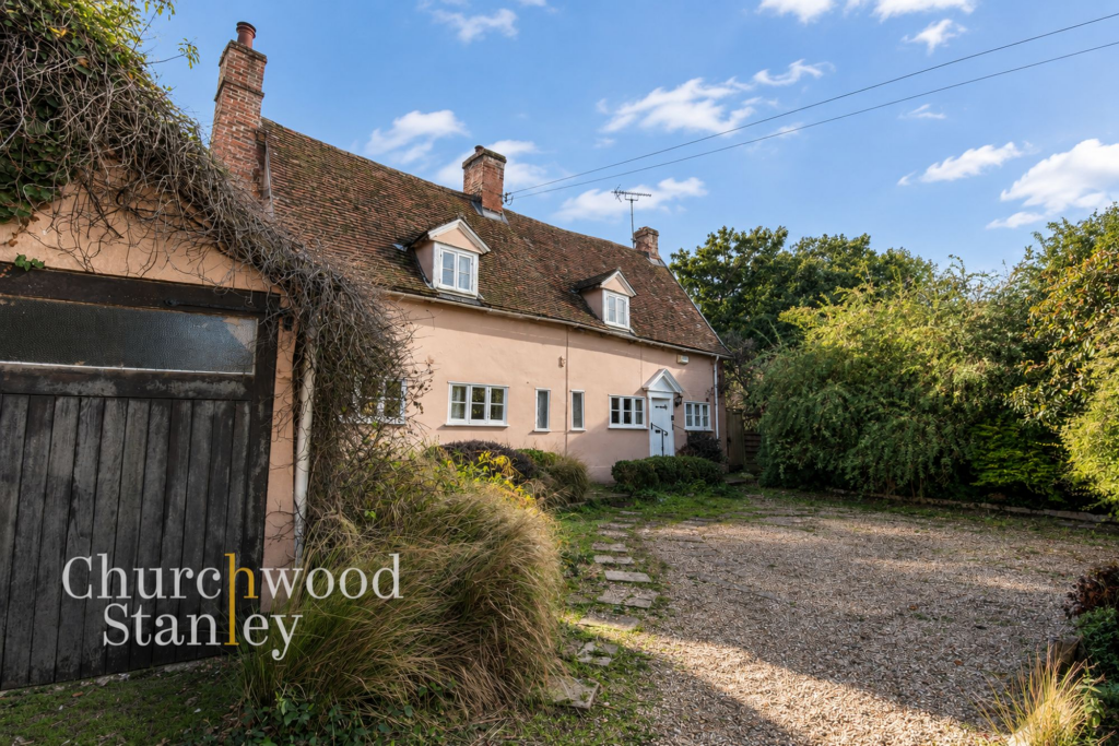 House in Ipswich - View 3
