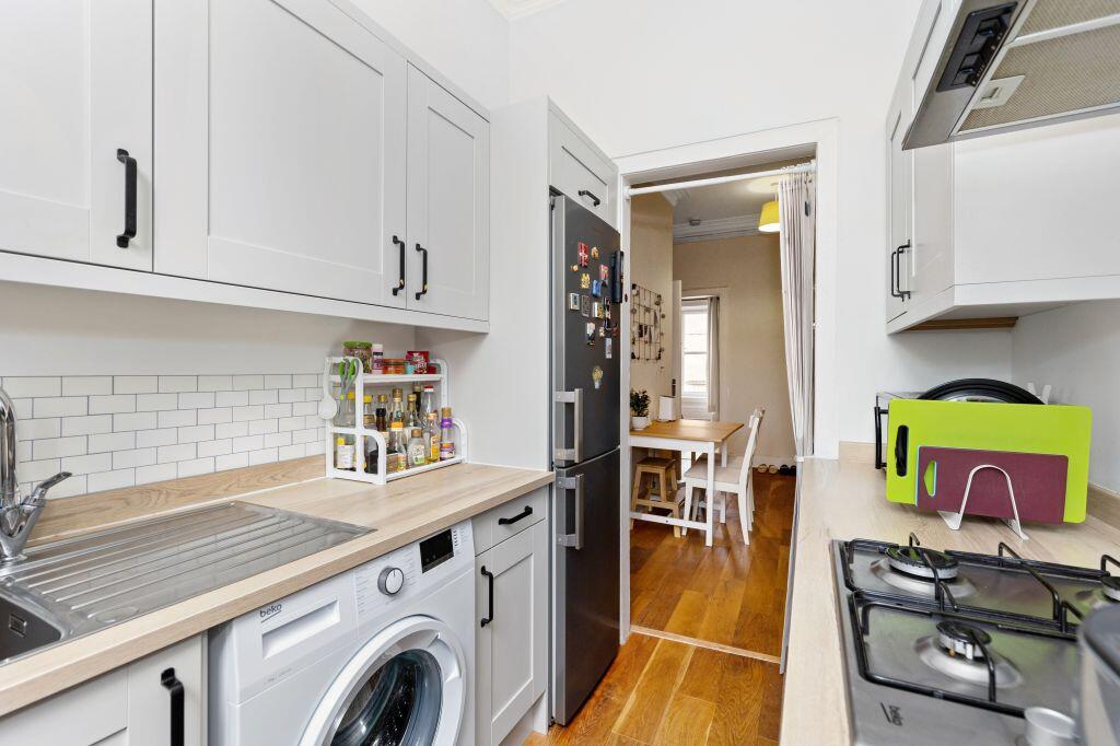 15/7 Brougham Street, Tollcross, Edinburgh, EH3 9JS - View 3